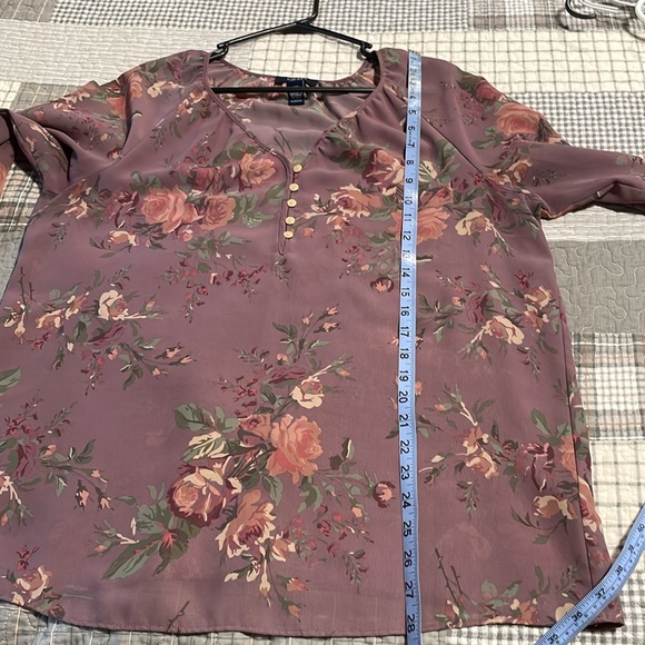 🌸 Chaps Blouse (purple) - Picture 8 of 8